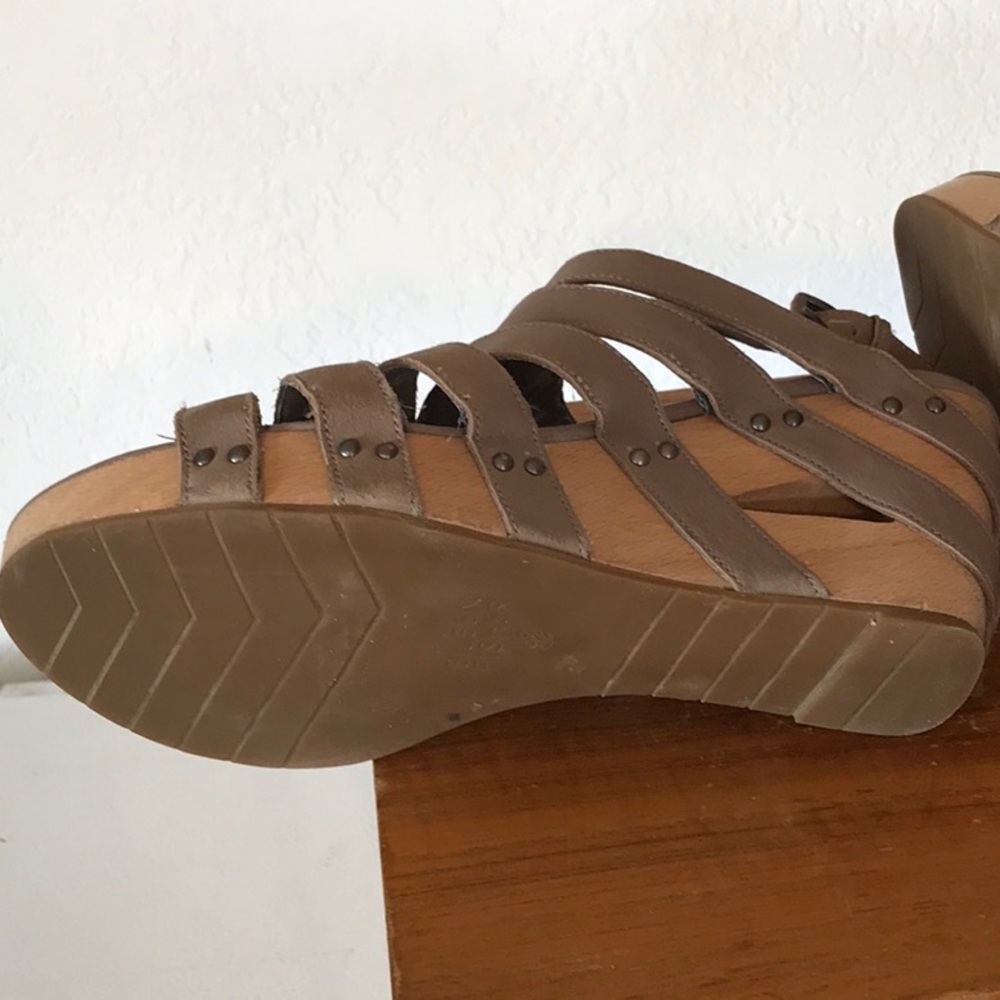 Eileen Fisher Lotus Wedges Wood/Leather Tan Leather EUC backyard BBQ Approved - Picture 7 of 9